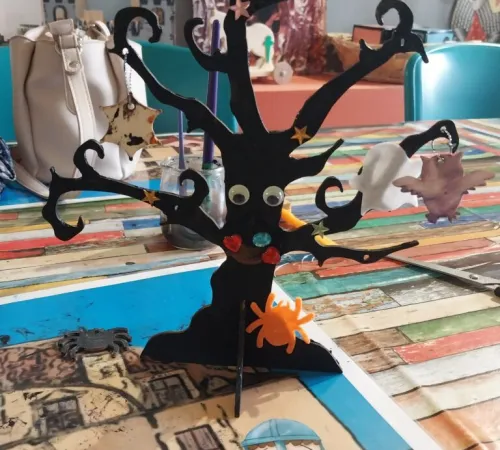 Atelier « Arbre effrayant »