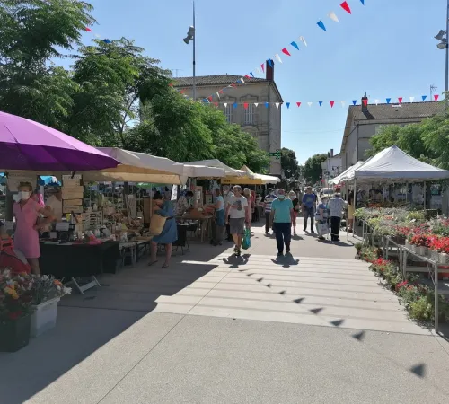Marché traditionnel d'Aiguillon