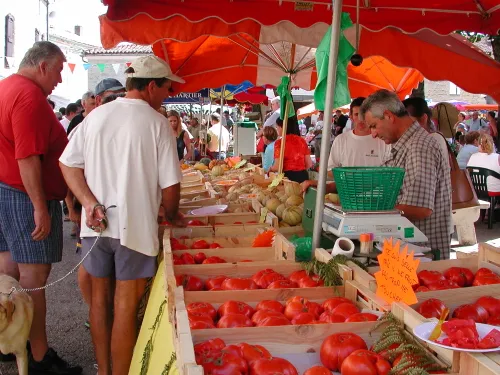 Petit marché traditio ... - Crédit: © Joël Macé | CC BY-NC-ND 4.0