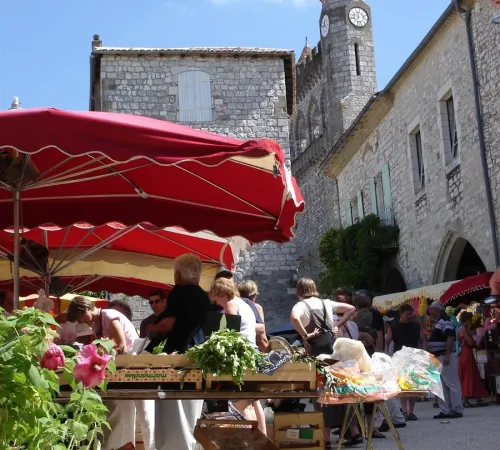 Marché traditionnel de Monflanquin