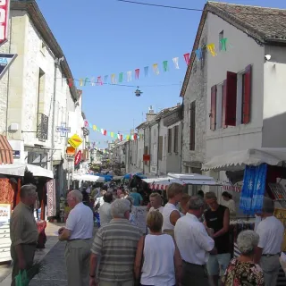 Marché traditionnel de Castillonnès
