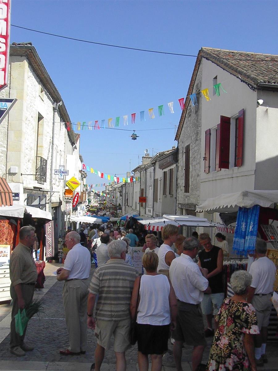 Marché traditionnel d ... - Crédit: OTCB | CC BY-NC-ND 4.0