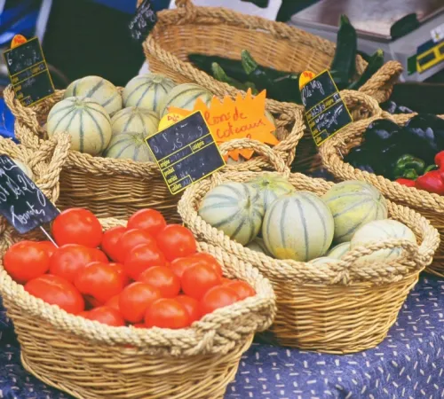 Marché de Laroque Timbaut