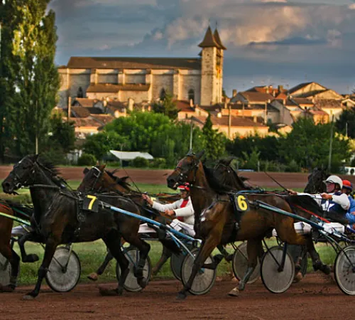 Courses hippiques en nocturne