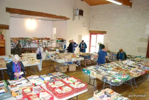Bourse aux livres fra ... - Crédit: objectif Duras | CC BY-NC-ND 4.0