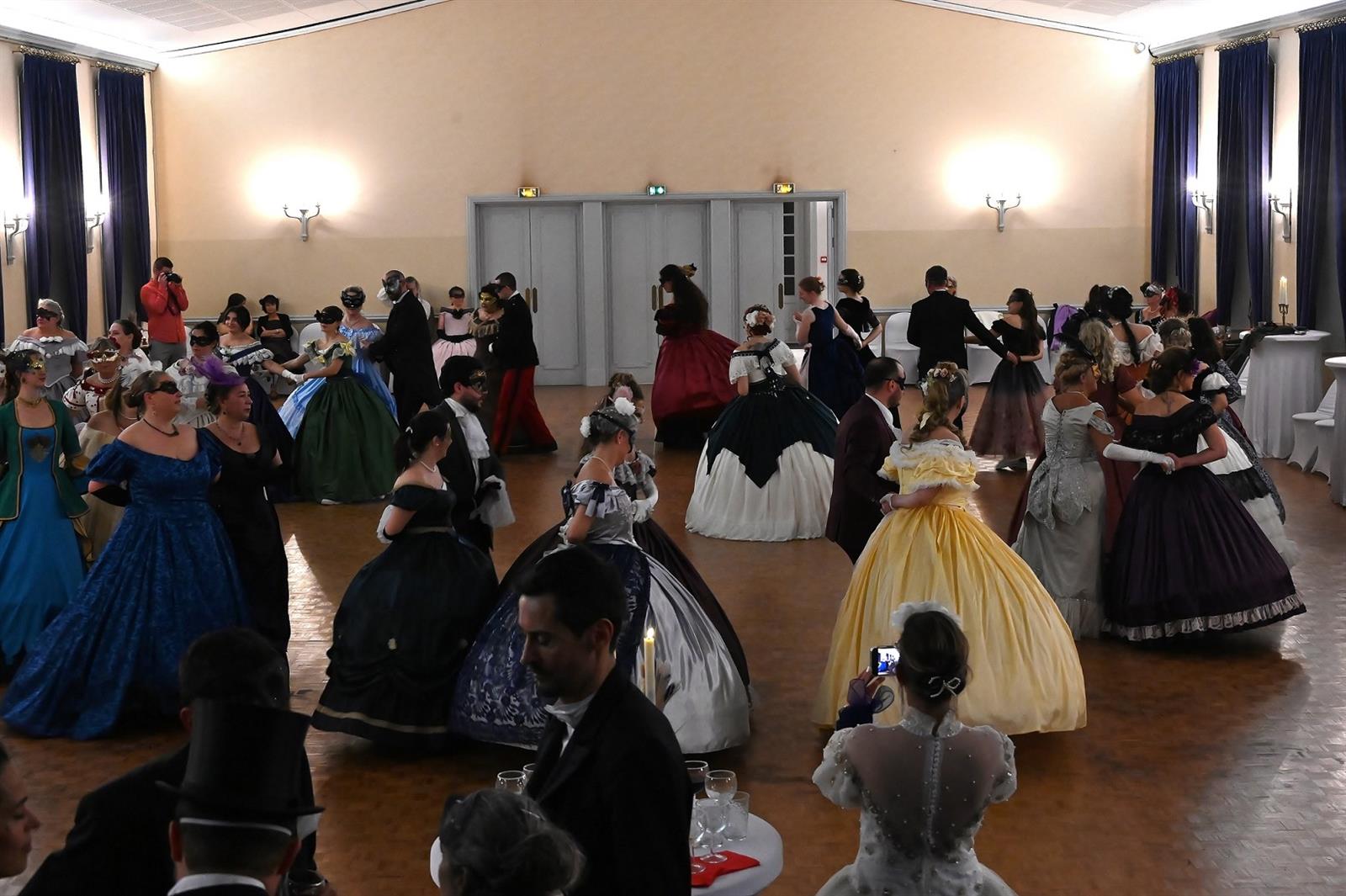 Bal costumé : Un soir à Versailles