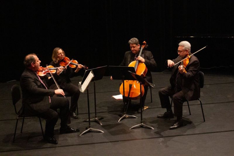 Un dimanche au Cloître - Musique Classique - E ...