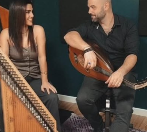 Un dimanche au Cloître - Musique Orientale - Derya