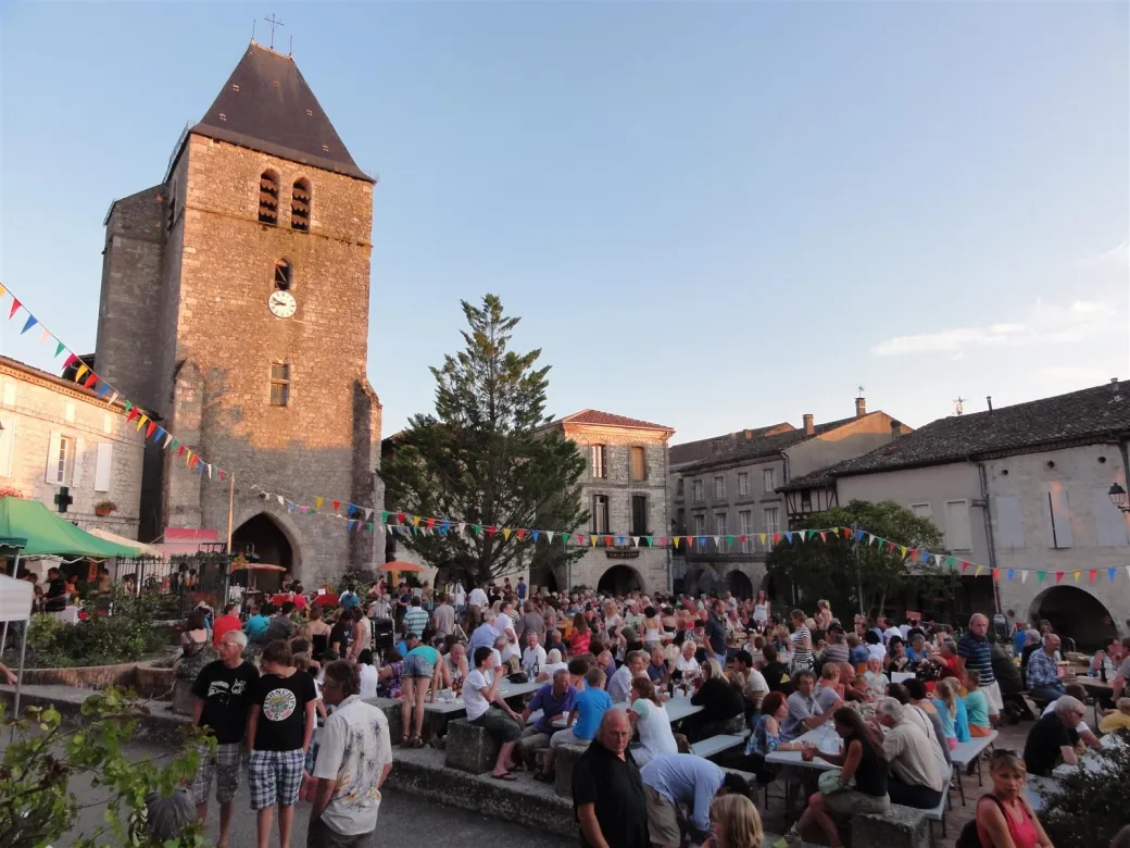 Marché nocturne gourmand - Crédit: comité des fêtes | CC BY-NC-ND 4.0