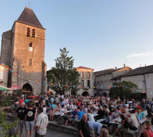 Marché nocturne gourmand