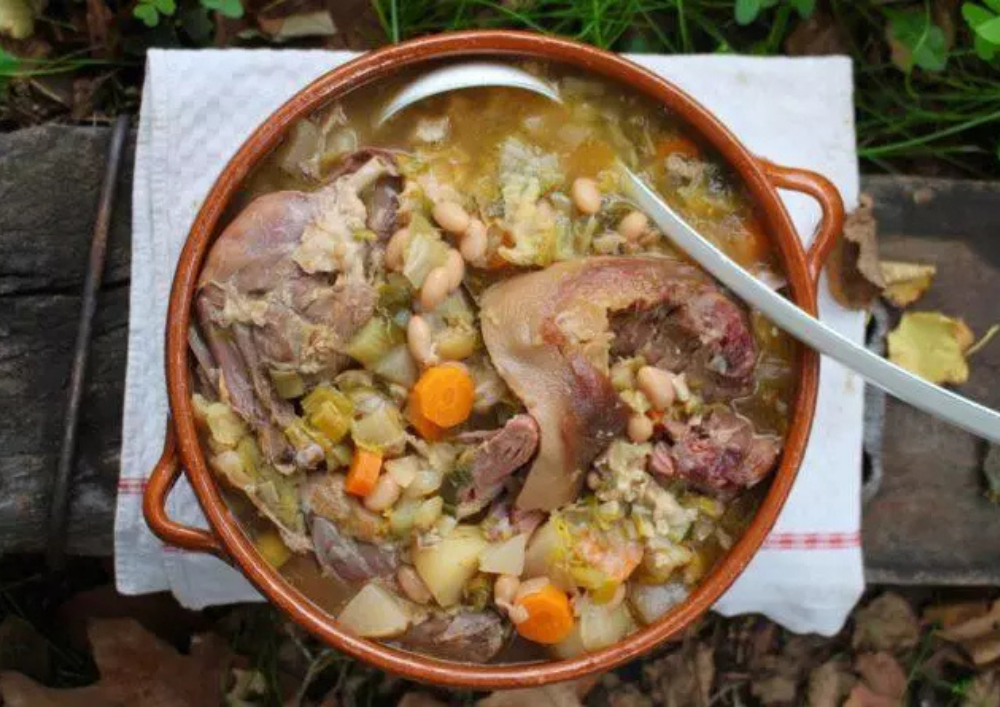 Repas dansant de la S ... - Crédit: Google Images | CC BY-NC-ND 4.0