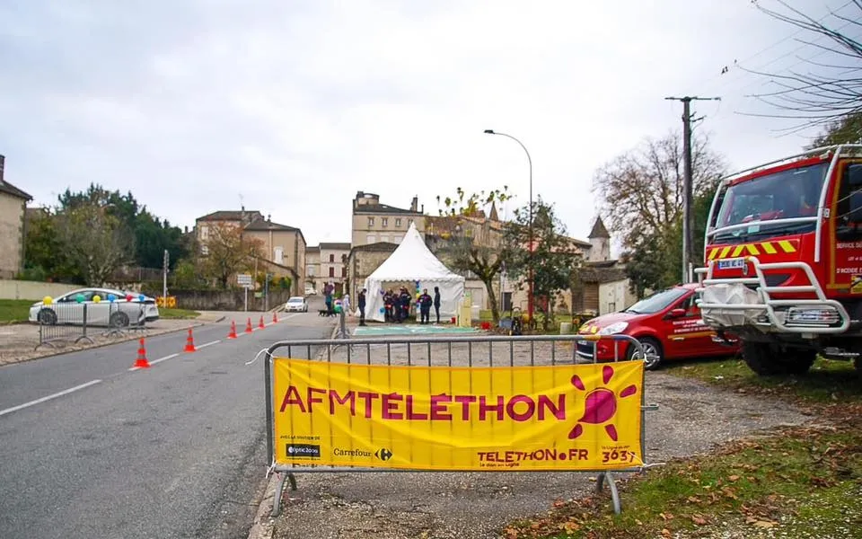 Nettoyage de véhicule ... - Crédit: ©amicaledespompiersdelauzun | CC BY-NC-ND 4.0