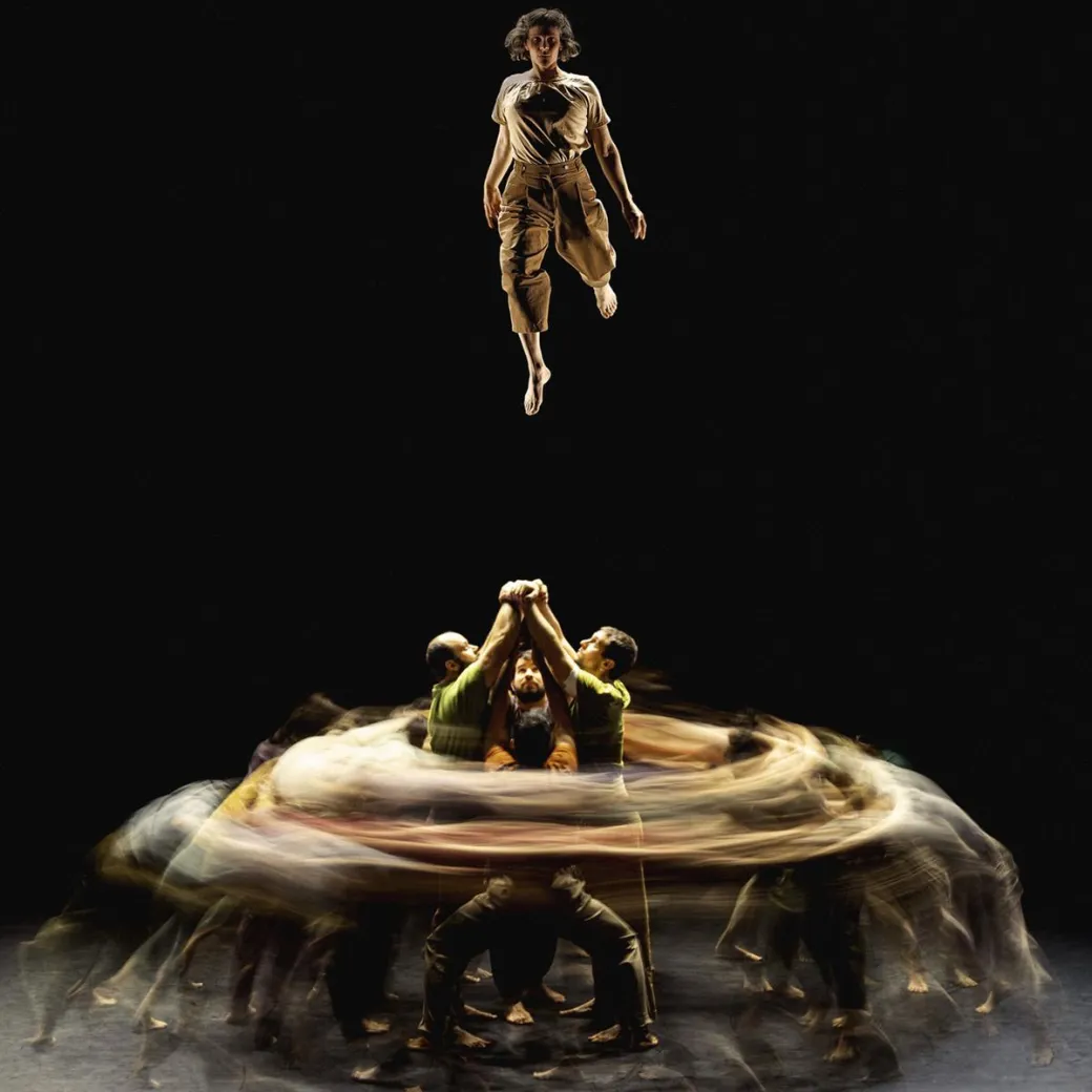 Spectacle de cirque : ... - Crédit: Espace d'Albret | CC BY-NC-ND 4.0