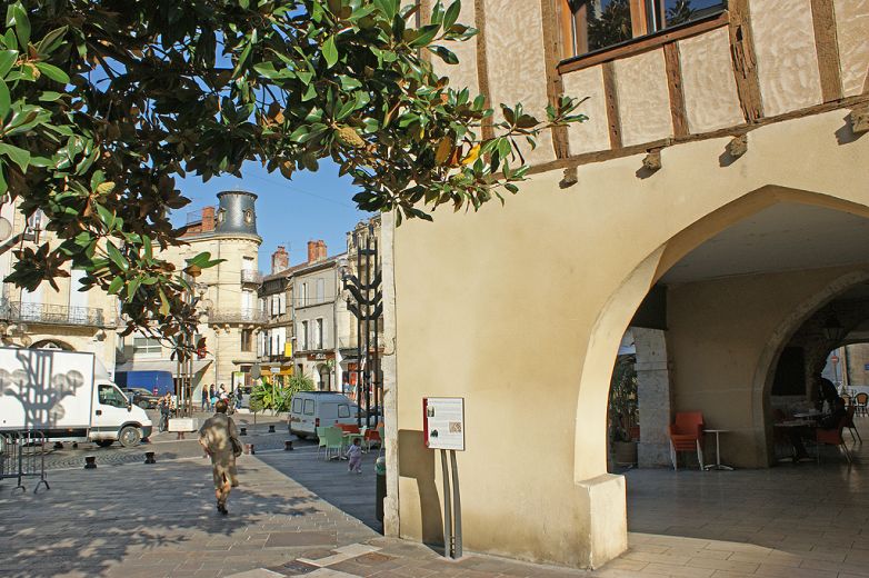 AGEN Villes Villages Et Bastides Agen Guide Du Lot Et Garonne AGEN Villes Villages Et Bastides Agen Guide Du Lot Et Garonne