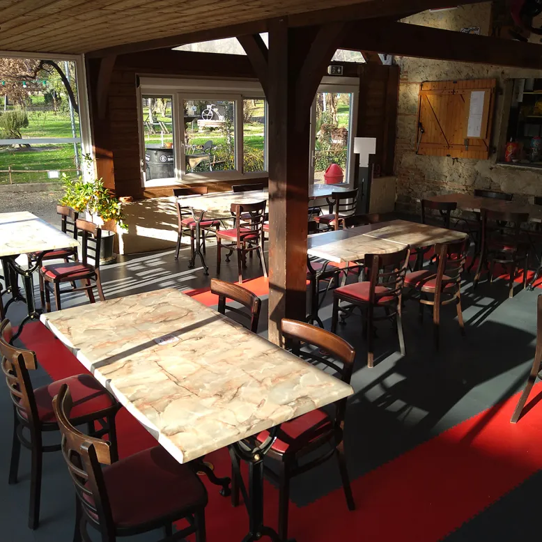 Snack Bar Pizzeria at Le Moulin de Mellet Campsite