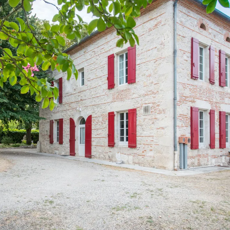 Logis Hôtel Au Colombier du Touron