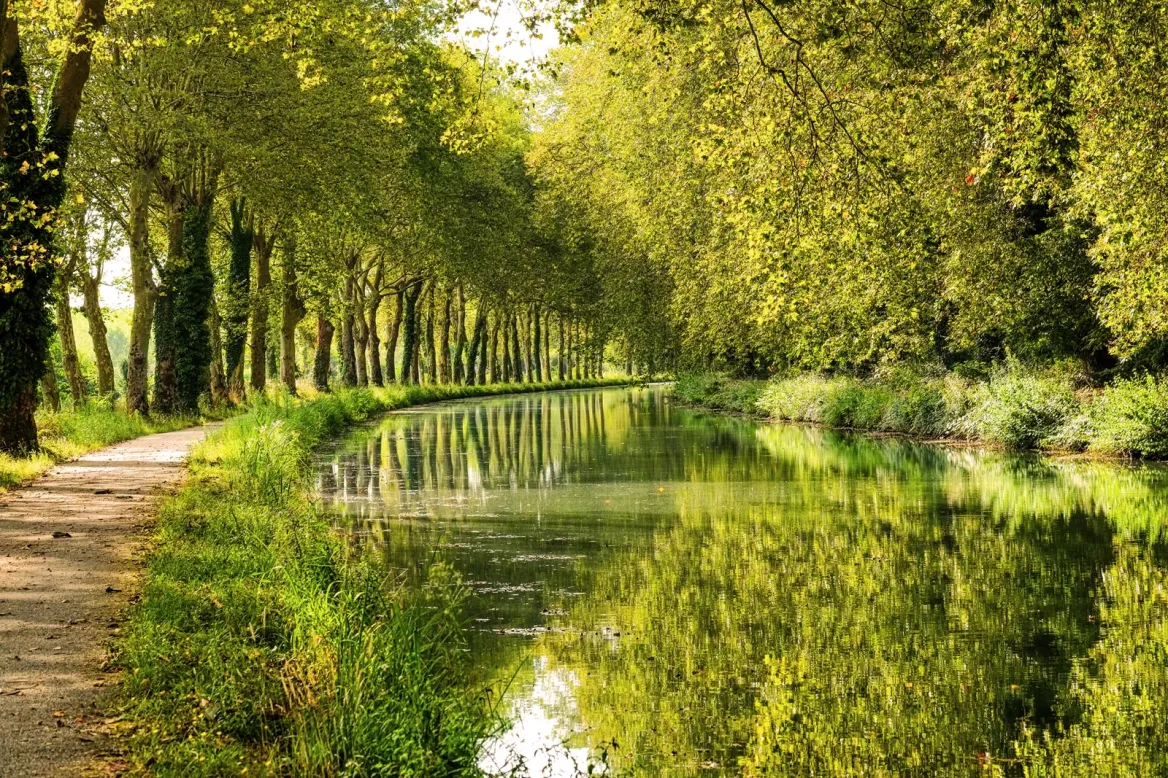 canal de garonne Photo AdobeStock giannino