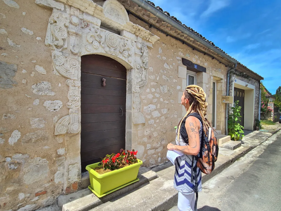 The leper colony of Villeréal and its carved stone