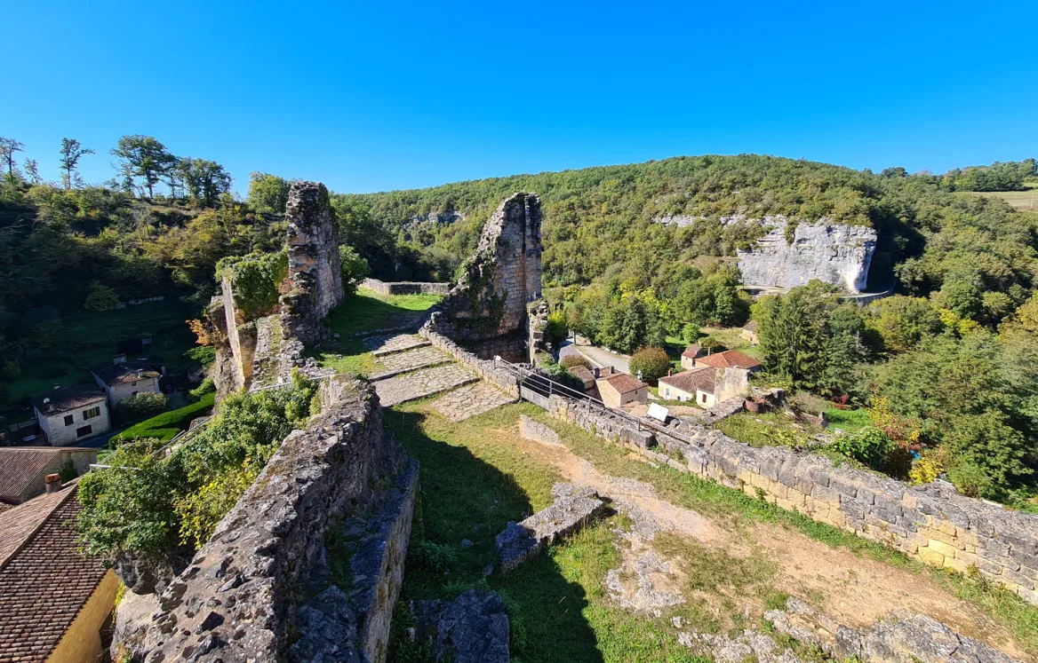 Gavaudun Castle