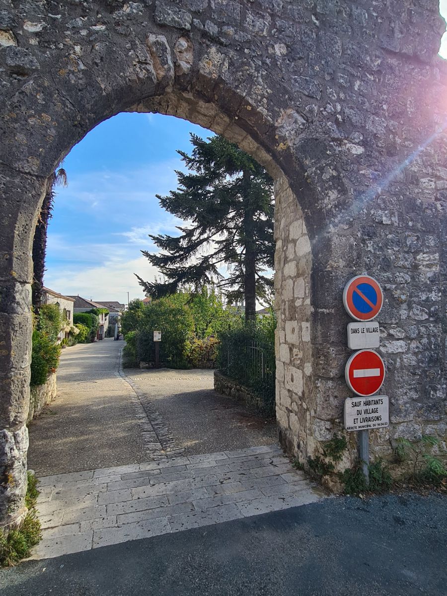 Visite du village de Pujols Guide du Lot et Garonne