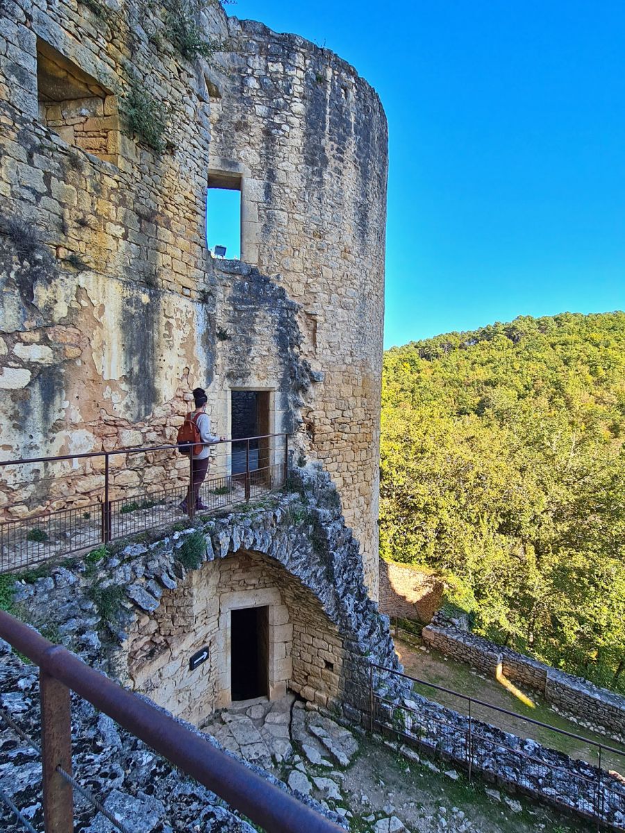 First enclosure Château de Bonaguil