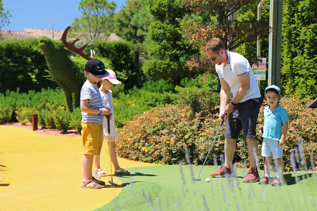 En route pour un mini-golf !