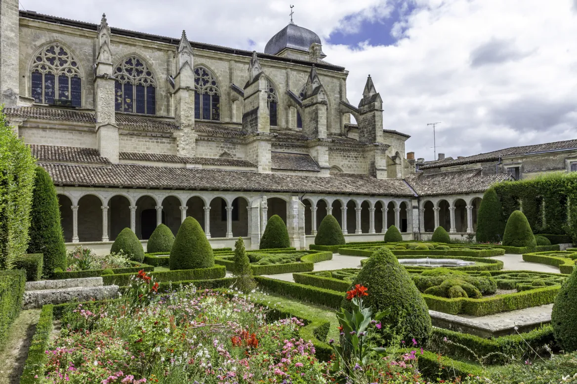 Marmande, et son clître Photo : AdobeStock Akela